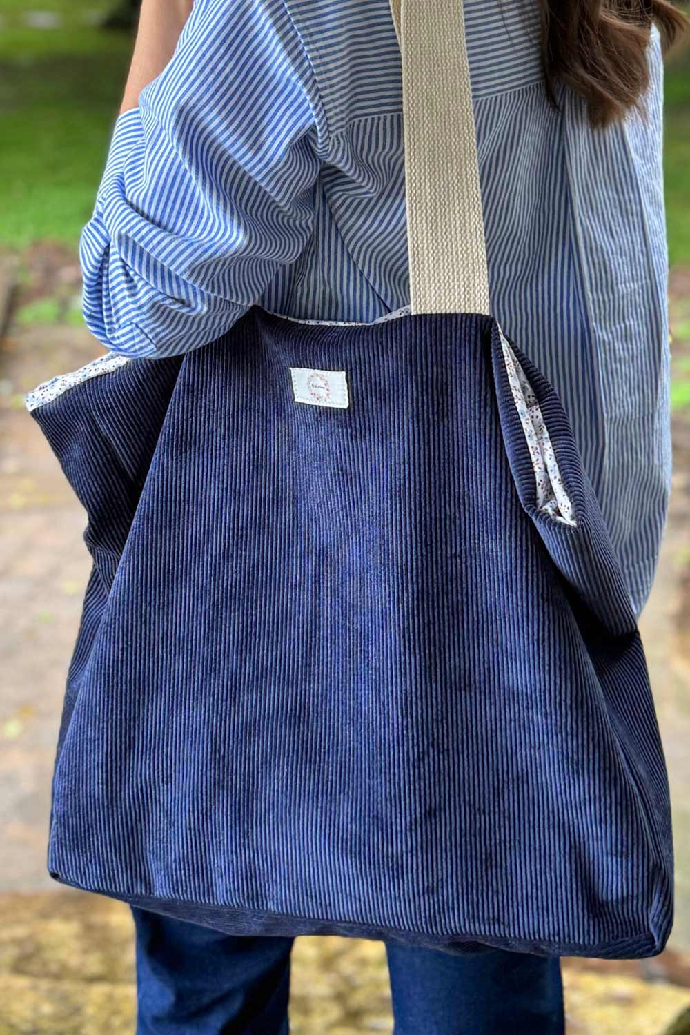 Bienveillant Caramel Corduroy Tote Bag | La petite garçonne lifestyle