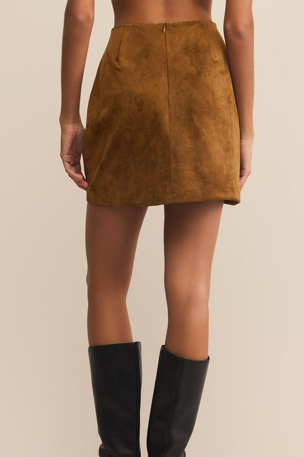 Antwerp Brown Short Skirt in Faux Suede | La petite garçonne model back
