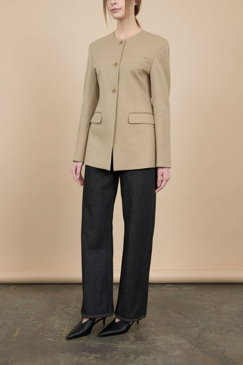 Armidale Beige Blazer with Shoulder Pads | La petite garçonne side model