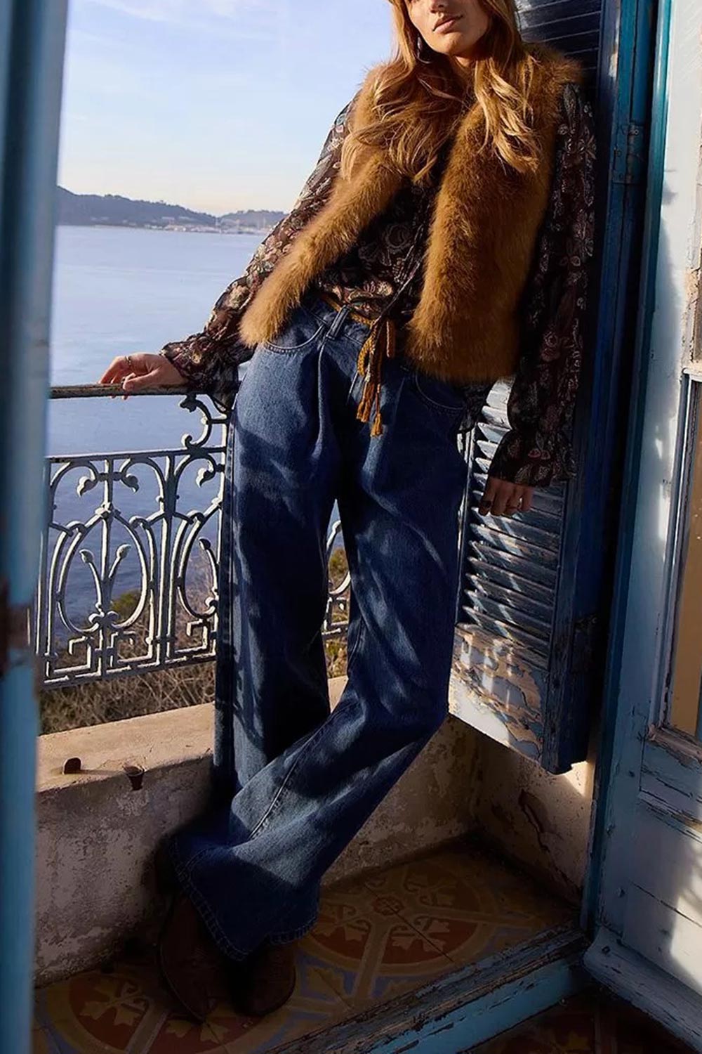 Avellino Blue Denim Pants with Belt | La petite garçonne model