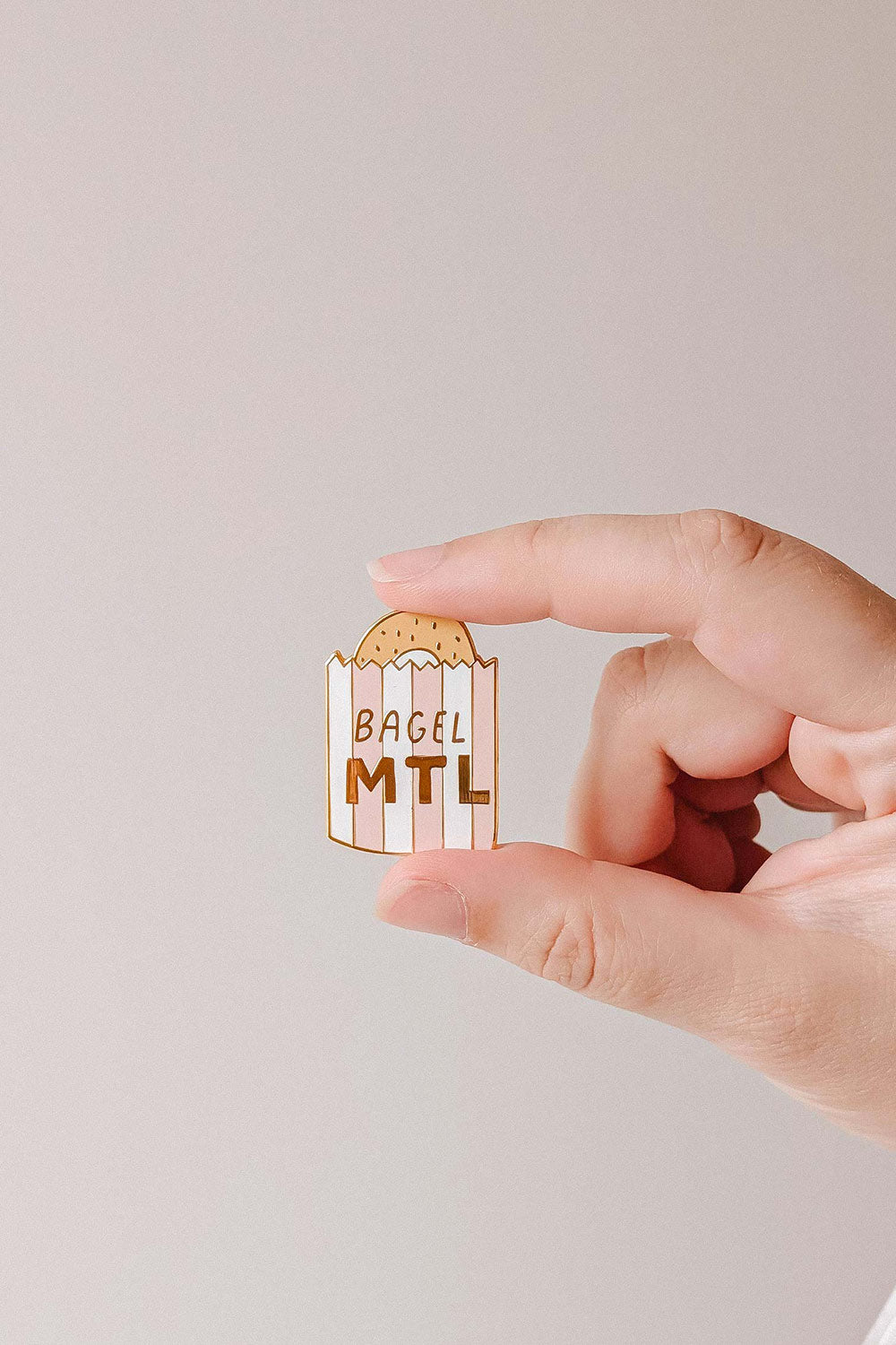 Bagel Mtl Enamel pin | Maison garçonne hand