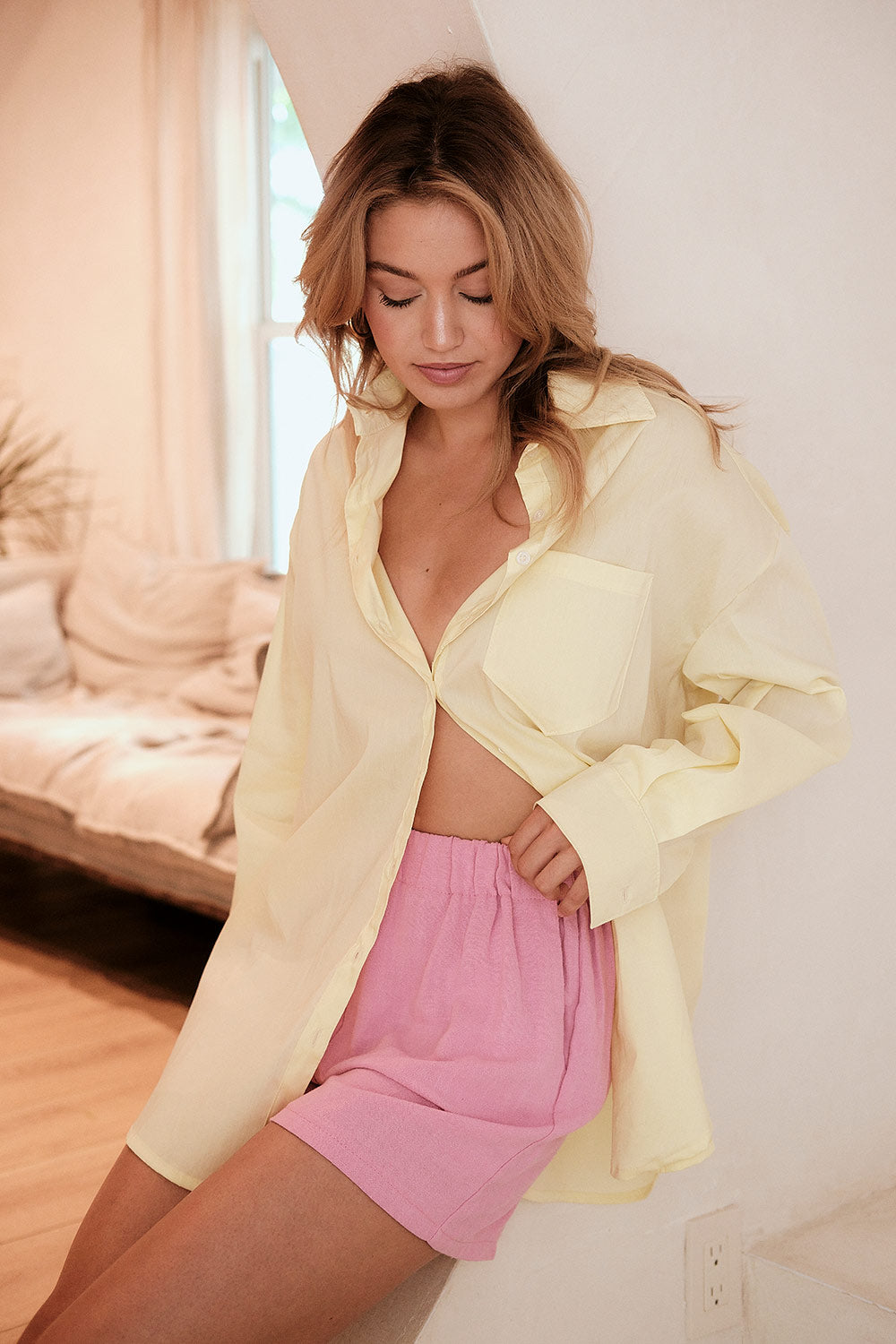 Blairr White Long Sleeve Button-Up Shirt | La petite garçonne model