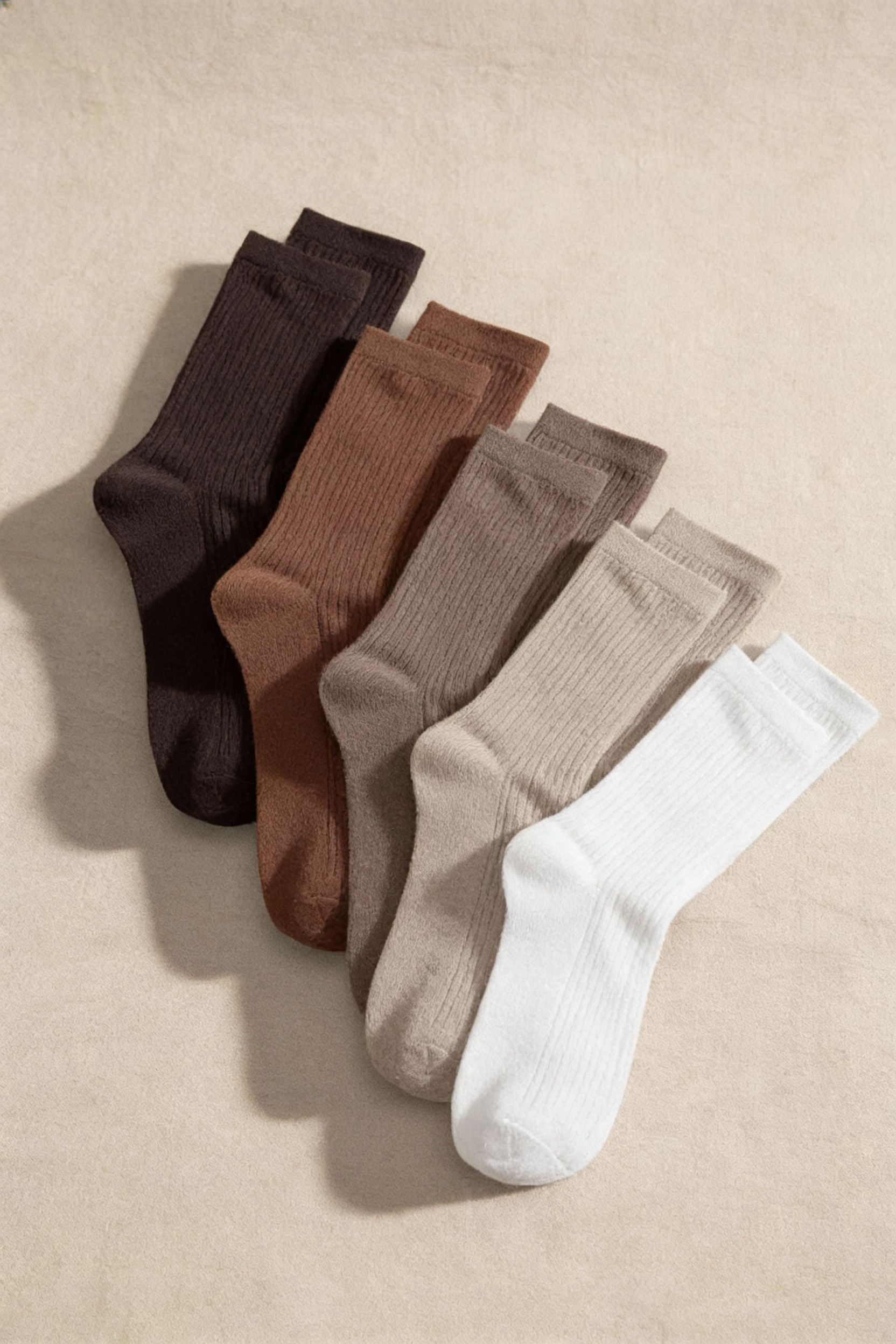 A Flatlay of the Set of five pairs of socks Burnie from la petite garçonne