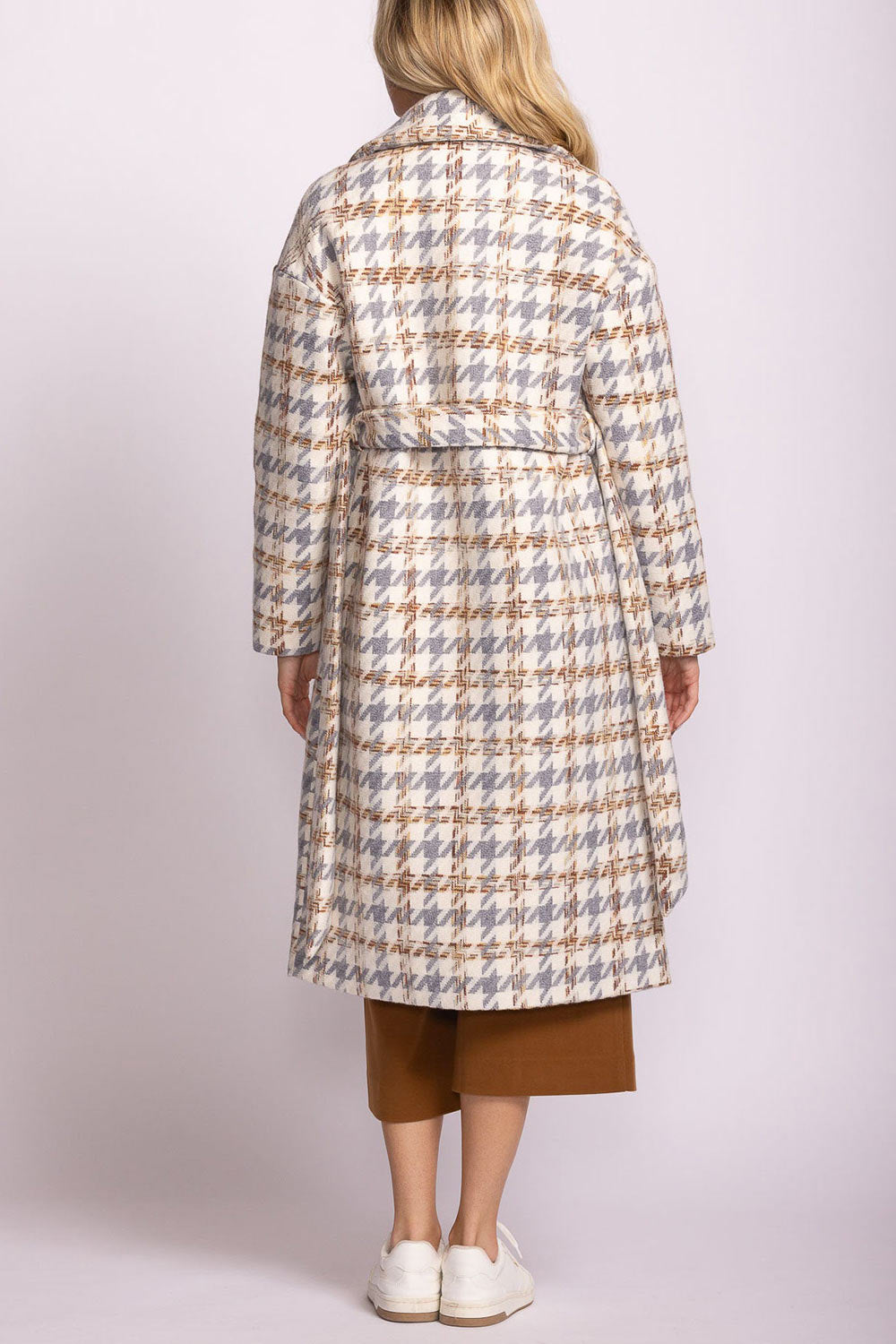 Conakry Long Houndstooth Coat | La petite garçonne back model