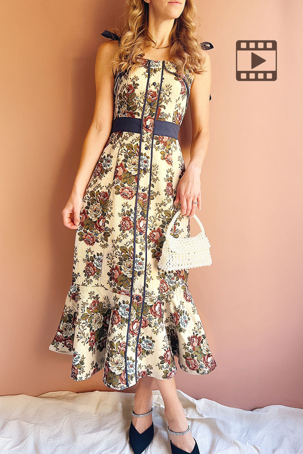 Woman wearing Lonnie | Long Jacquard Dress with Tie Straps from boutique 1861