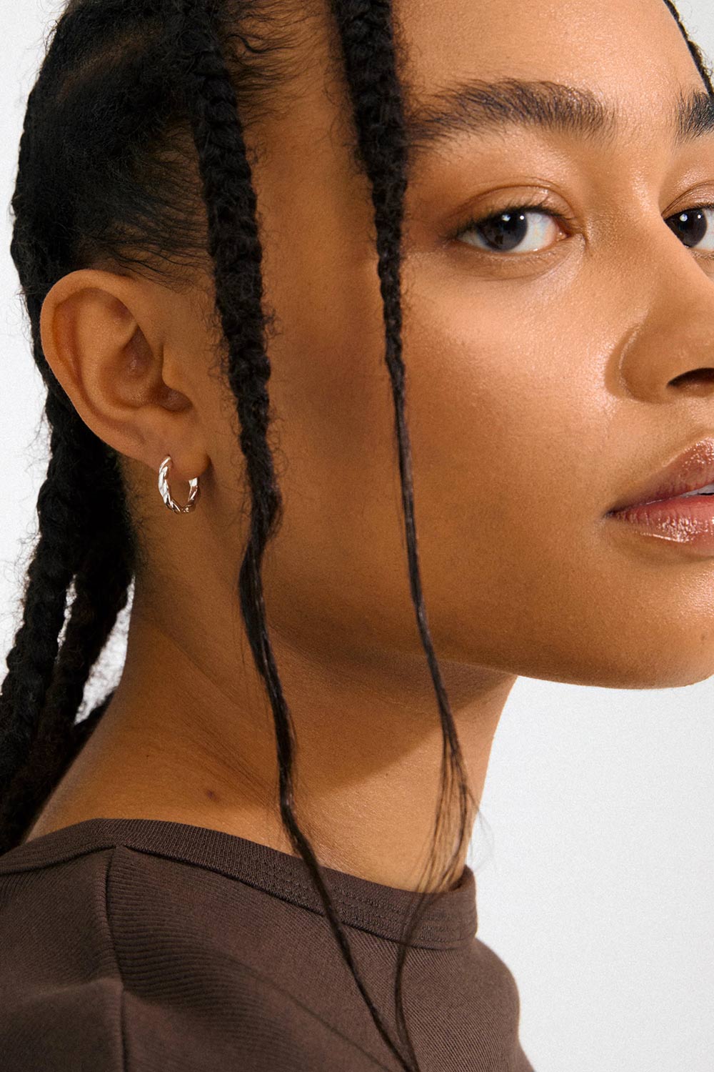 Declan Silver Hoop Earrings with Twist by Pilgrim | La petite garçonne model