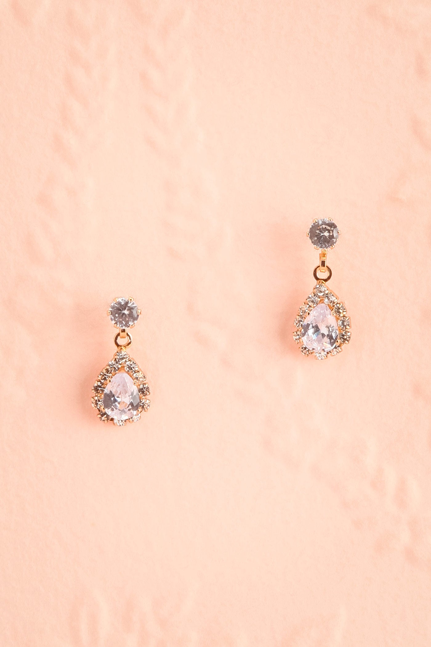 Dewdrop Golden Jewelry Set with Teardrop Crystals | Boutique 1861 earrings