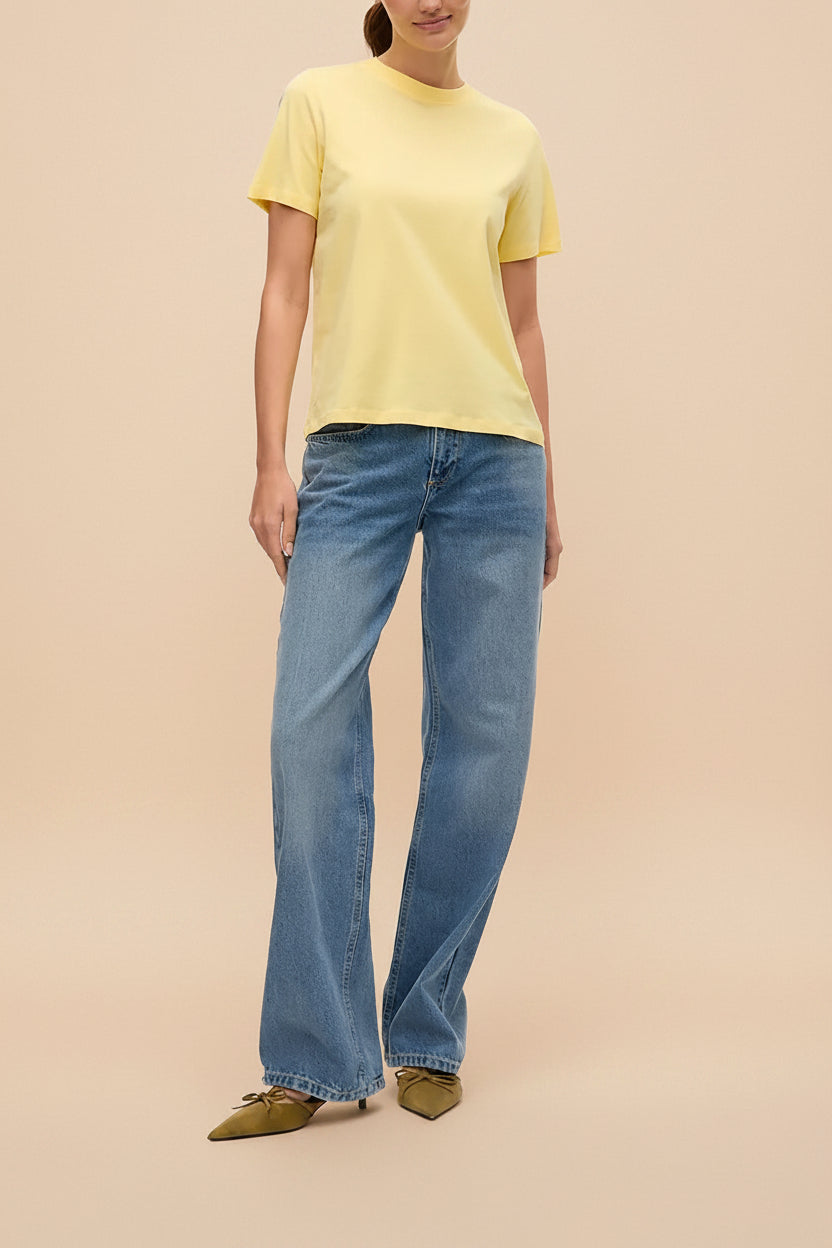 view of a woman wearing Dumka Yellow Cotton T-Shirt with Short Sleeves from La petite garçonne