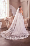 Back of woman veil Elioza | Tulle Wedding Veil with Scalloped Floral Lace