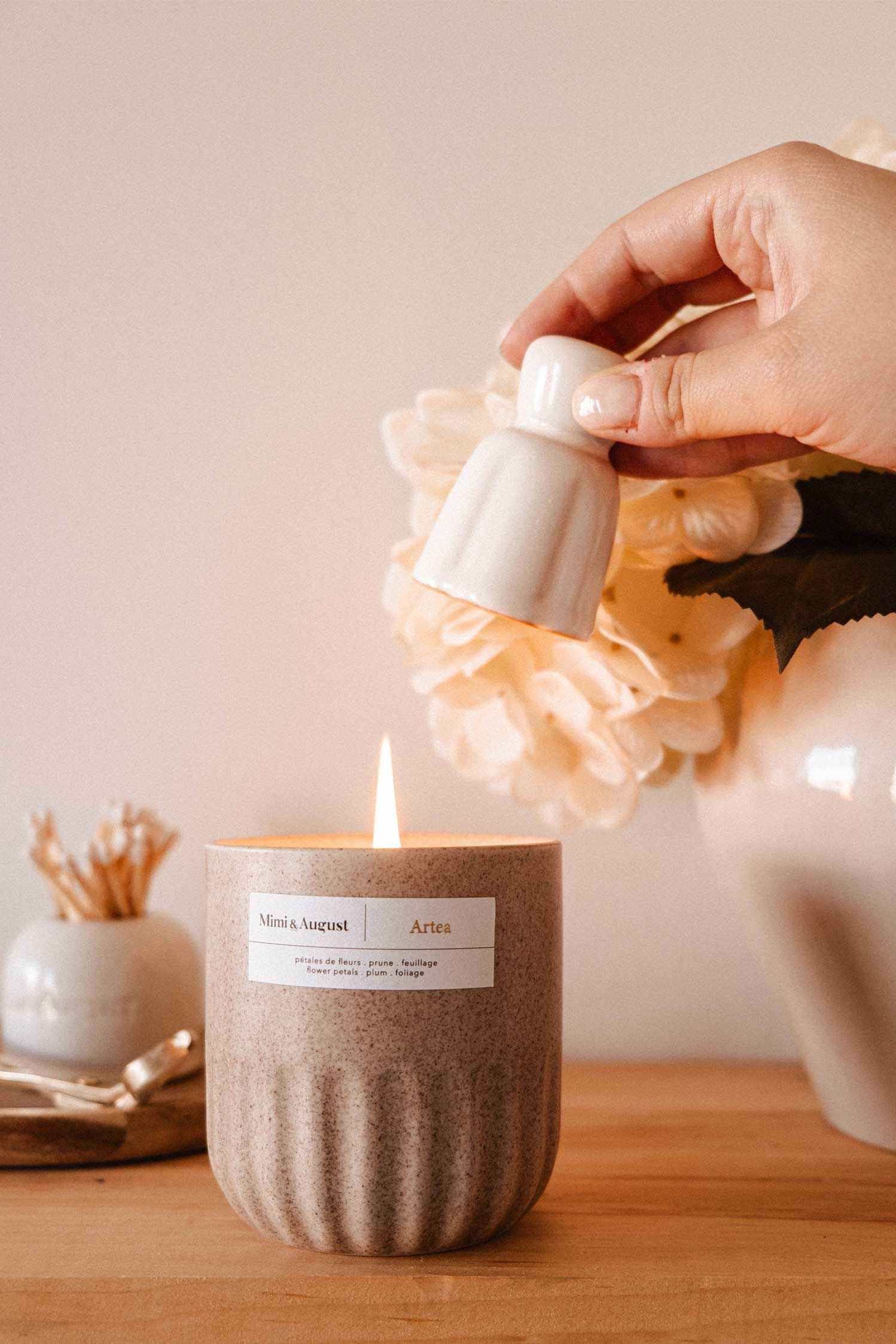 Éteignoir à Bougie Céramique | Accessoire Artisanal Beige