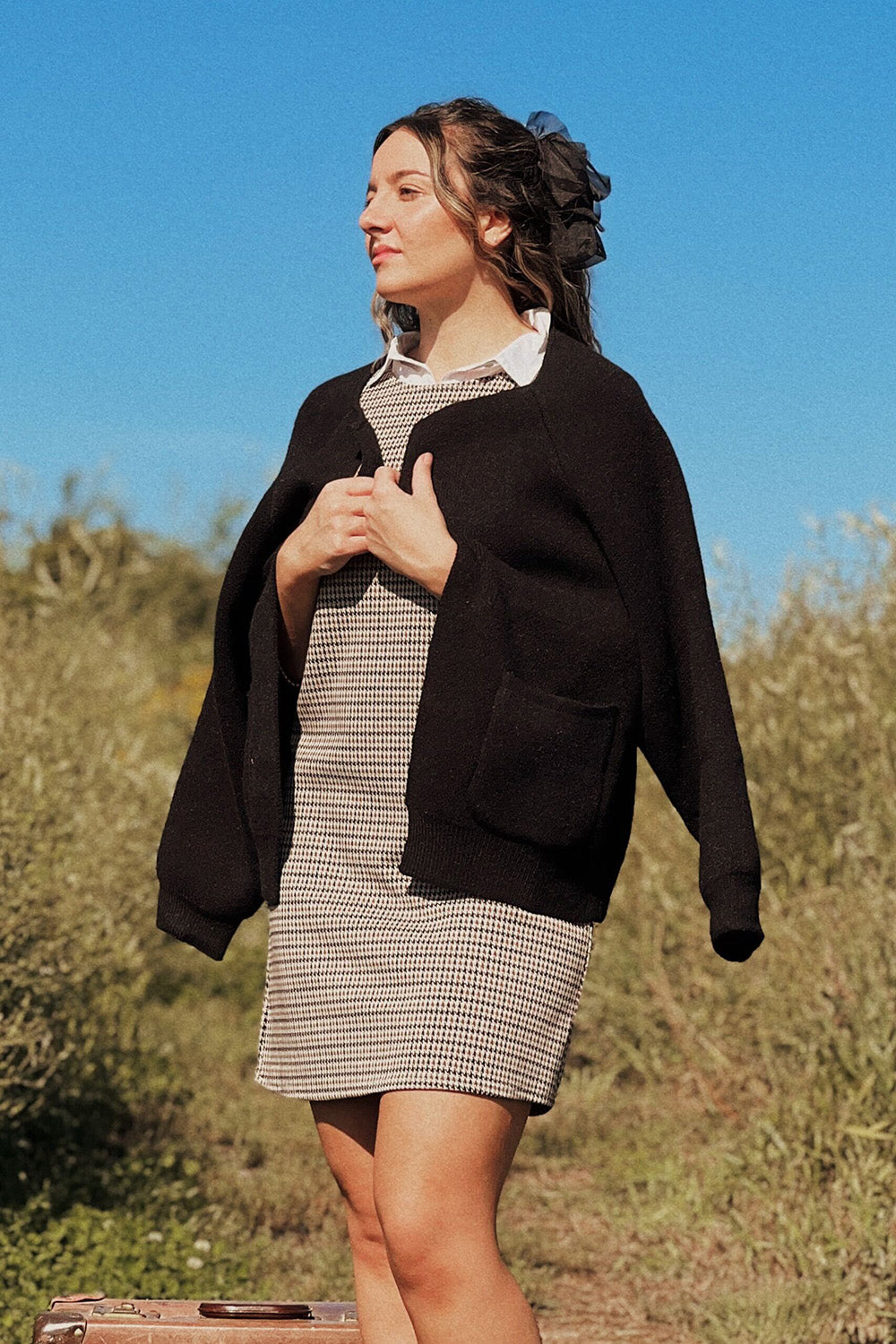 Stuttgart Black Thick Knit Open Cardigan | La petite garçonne on model