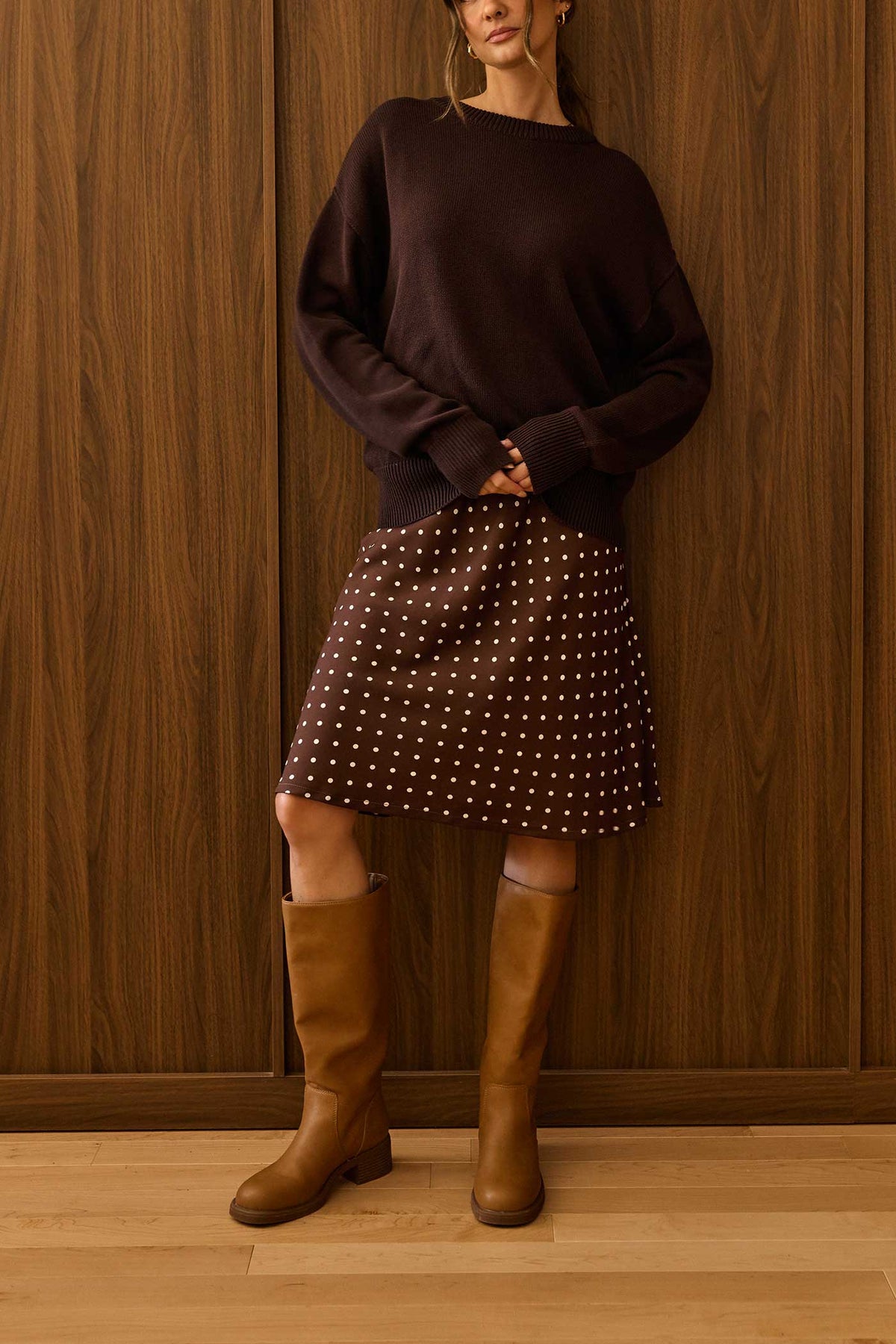 a woman wearing Tess Brown Crewneck Knit Sweater by Dailystory at La petite garçonne