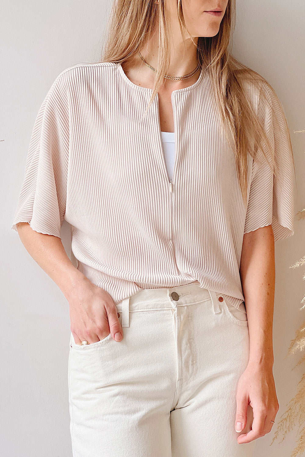 Geia Beige Ribbed Top w/ Zipper Detail | La petite garçonne on model