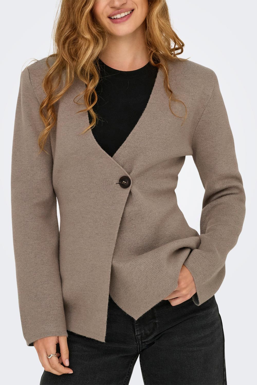 Louxor Taupe Knitted Flared Cardigan | La petite garçonne front model