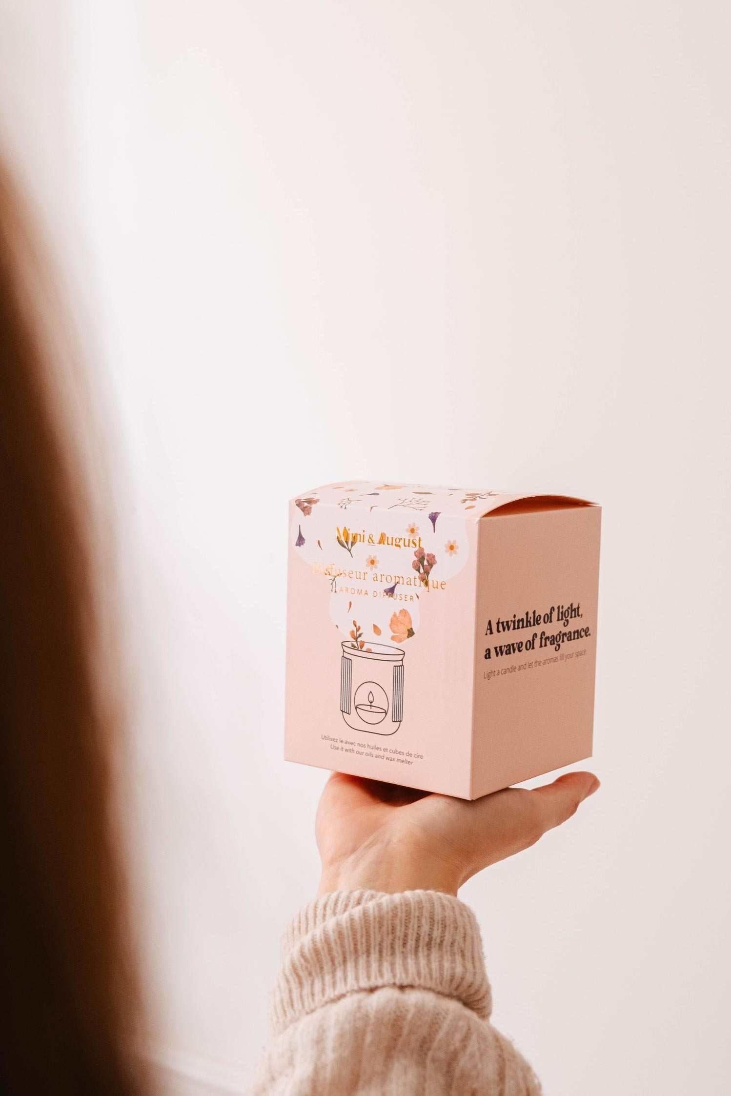 box view of Lueur Ceramic Diffuser at Maison garçonne