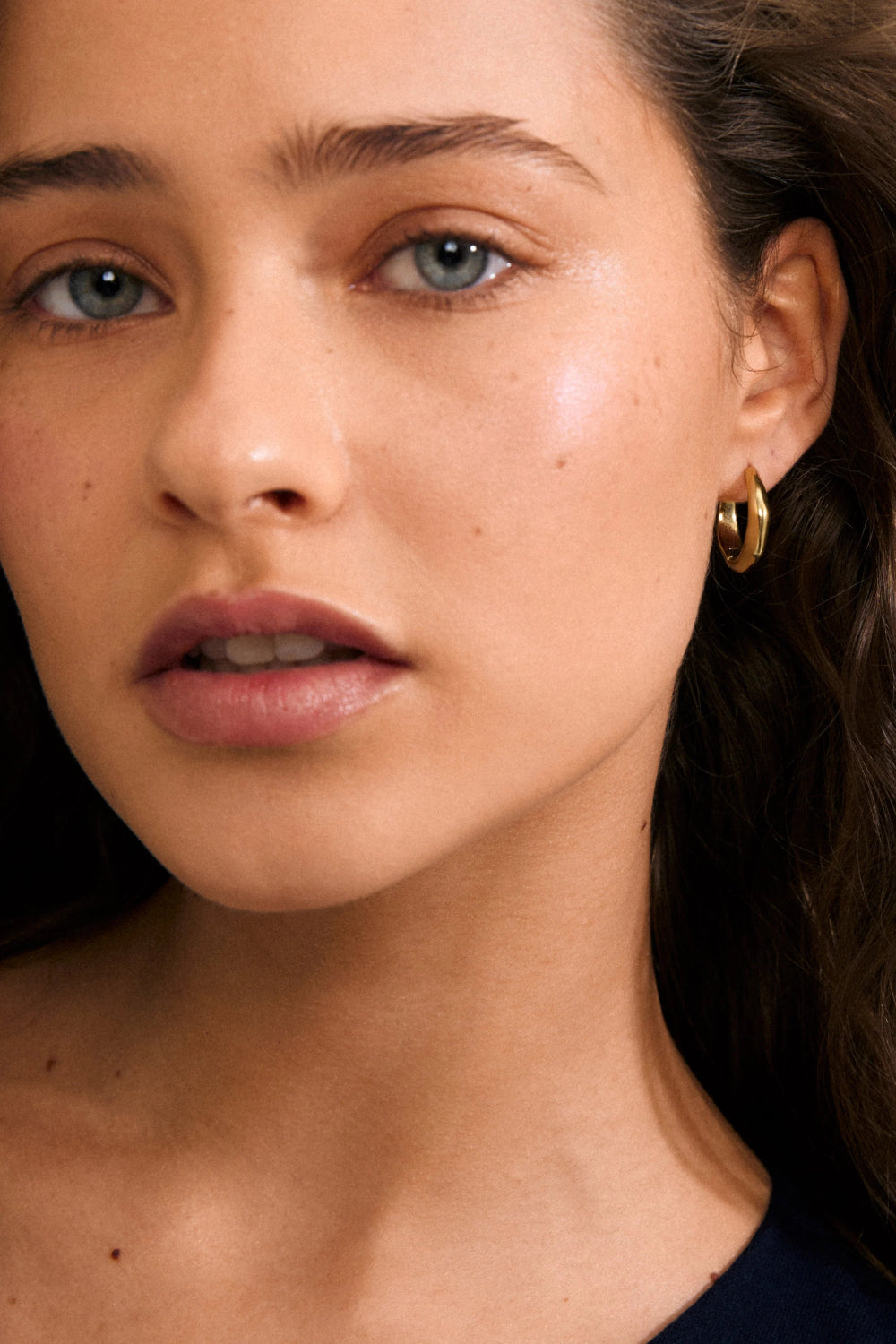 woman wearing Gold hoop earrings Maitland from Pilgrim available at la petite garçonne