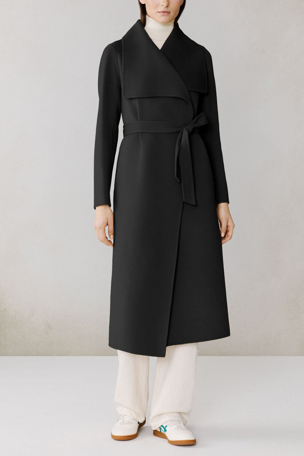 Marius Long Black Wool Coat | La petite garçonne front model