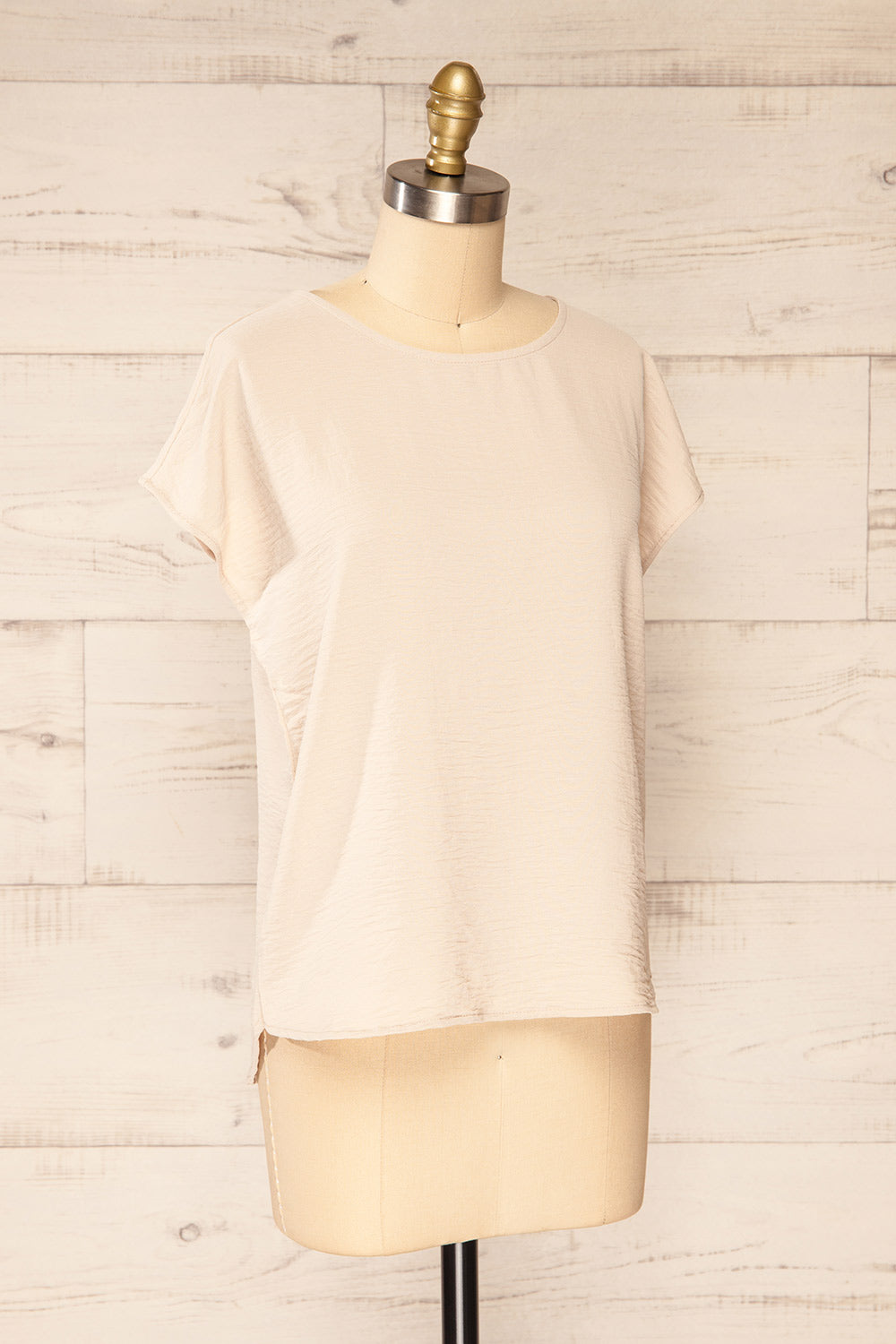 Margao Beige Top w/ Wide Sleeves | La petite garçonne side view
