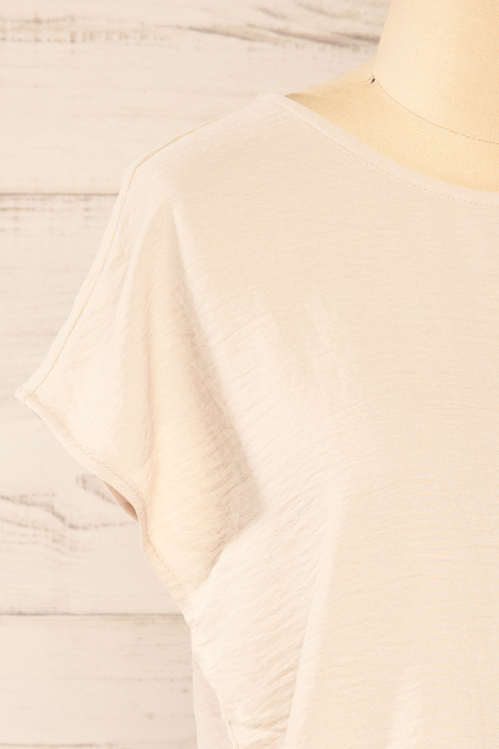 Margao Beige Top w/ Wide Sleeves | La petite garçonne side close-up