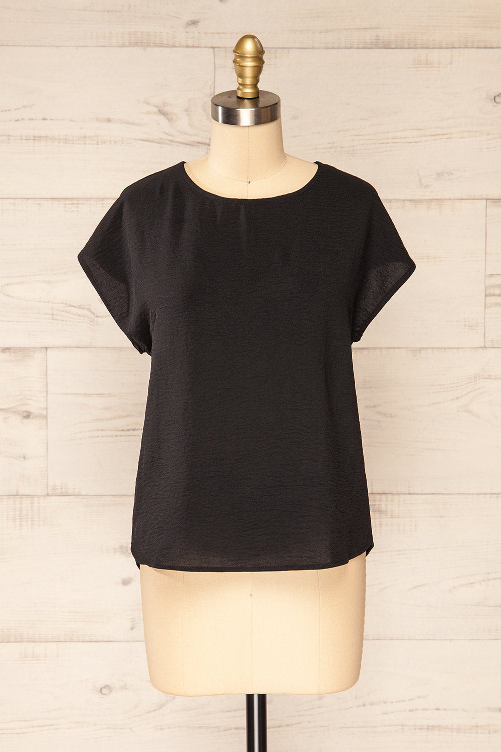 Margao Black Top w/ Wide Sleeves | La petite garçonne front view