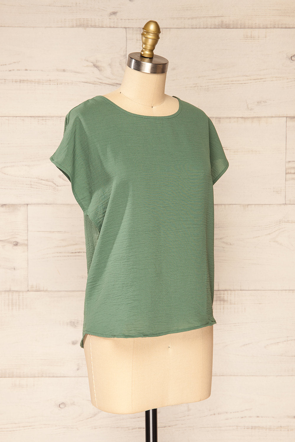 Margao Green Top w/ Wide Sleeves | La petite garçonne  side view