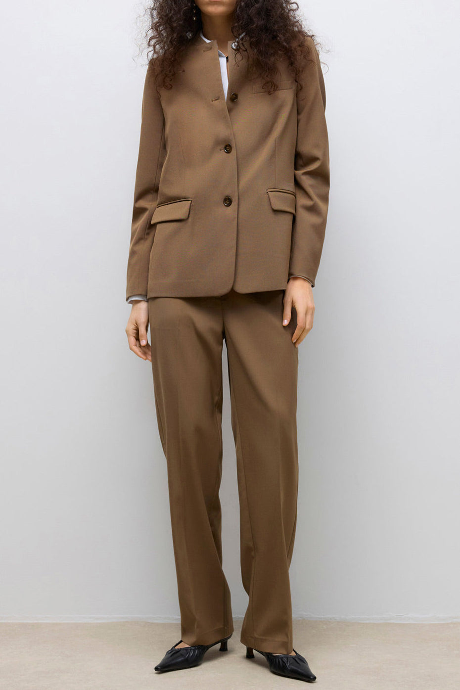 Nador Brown Button-Up Blazer | La petite garçonne model view
