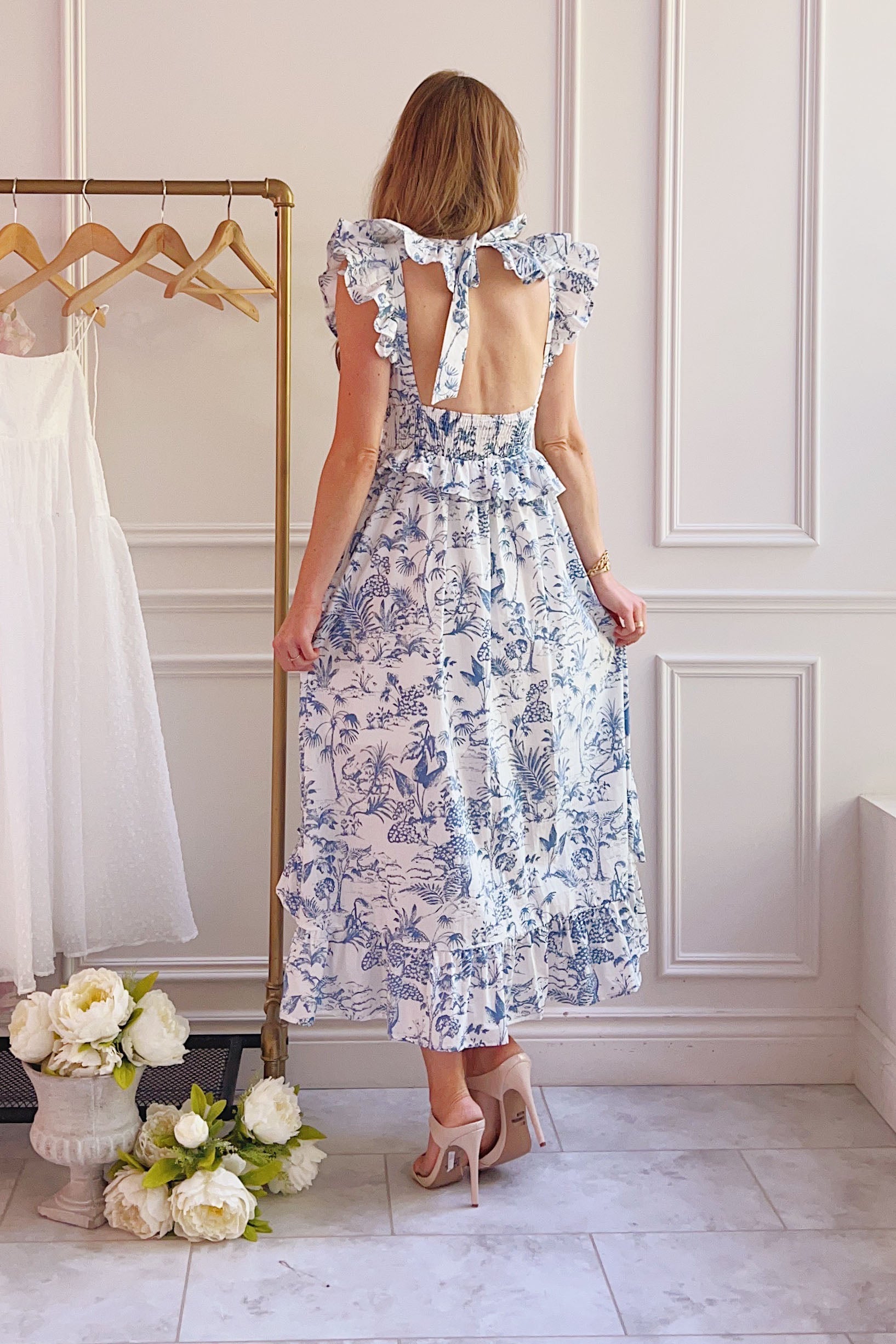 Cressida | Robe Midi Bleue & Blanche à Motifs