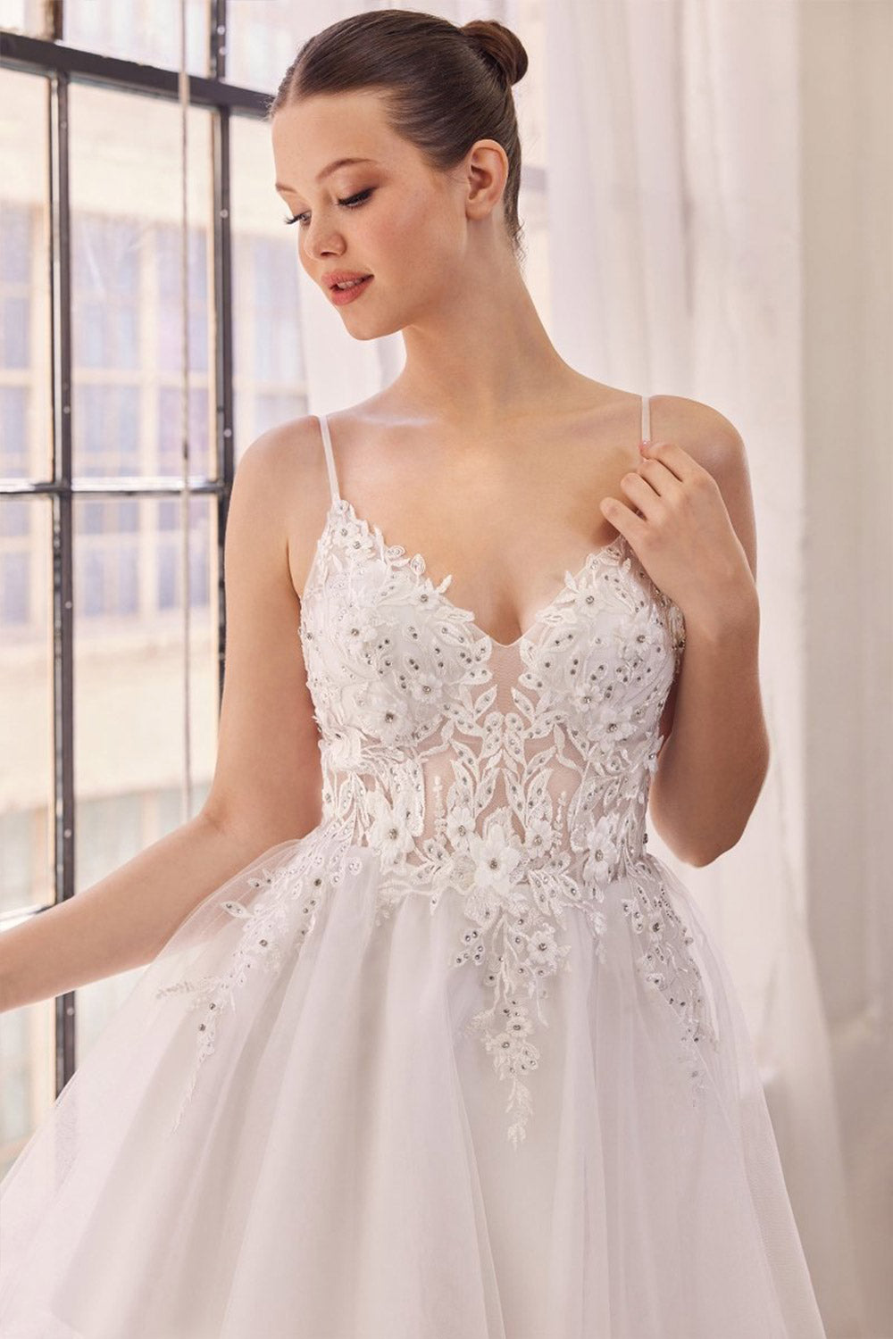 Danna | Short Sparkly White Dress with Embroidery