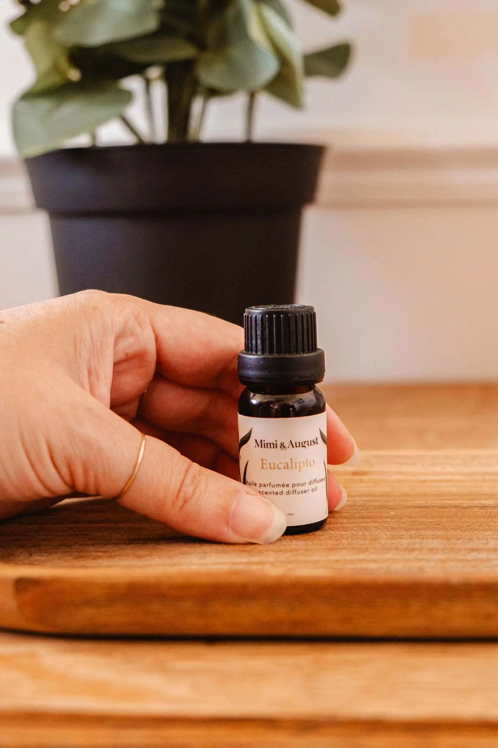 aroma of eucalyptus scented oil from Mimi & August