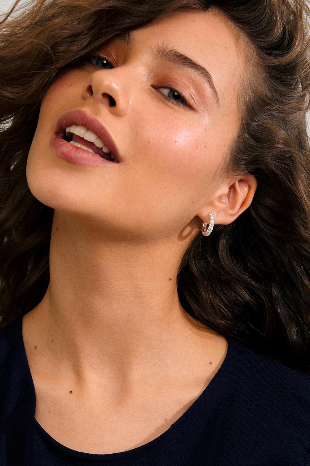 Tatum Silver Hoop Earrings with Crystals Pilgrim | La petite garçonne model