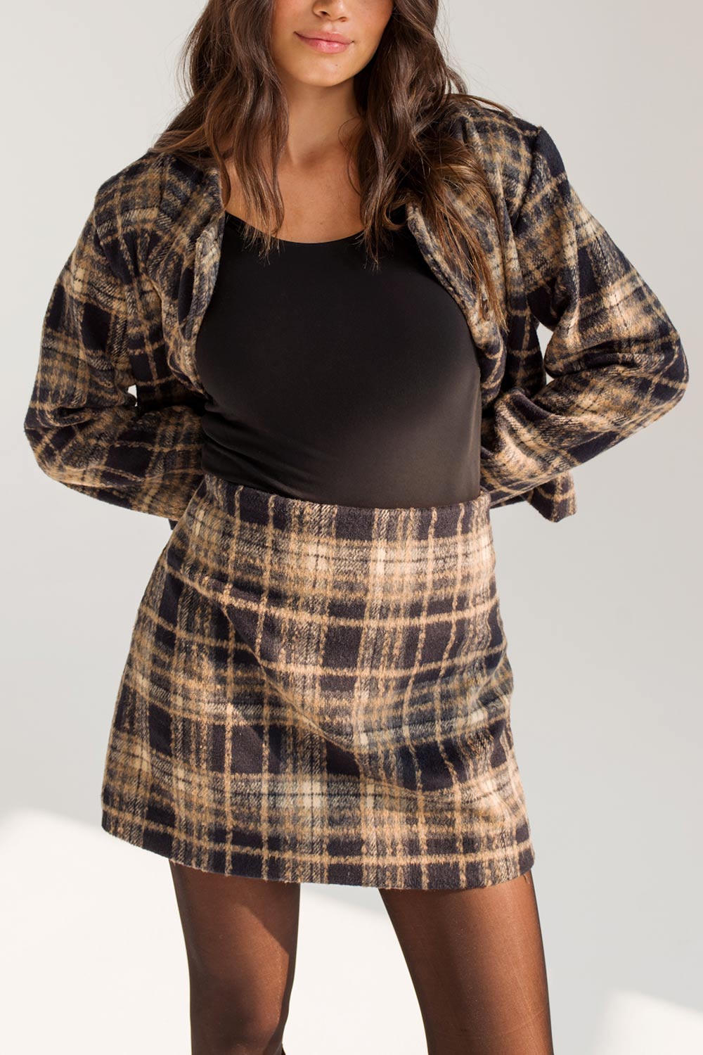 Dailystory Phidim Plaid Short High-Waisted Skirt | La petite garçonne on model