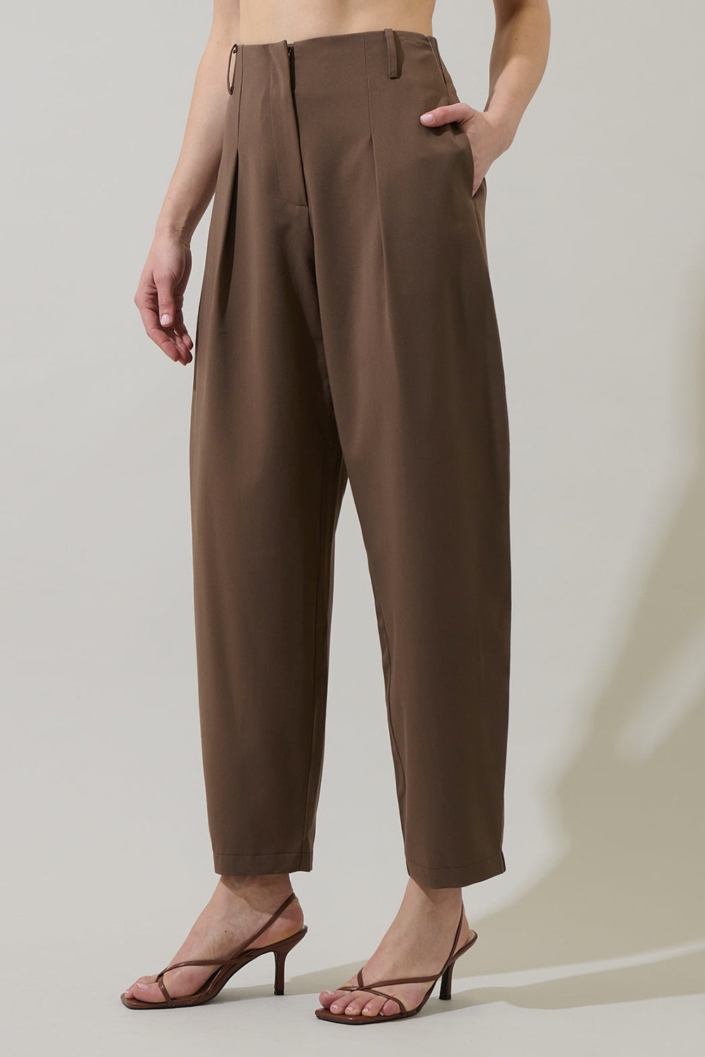 Utica Brown High-Waisted Wide Leg Pants | La petite garçonne model side