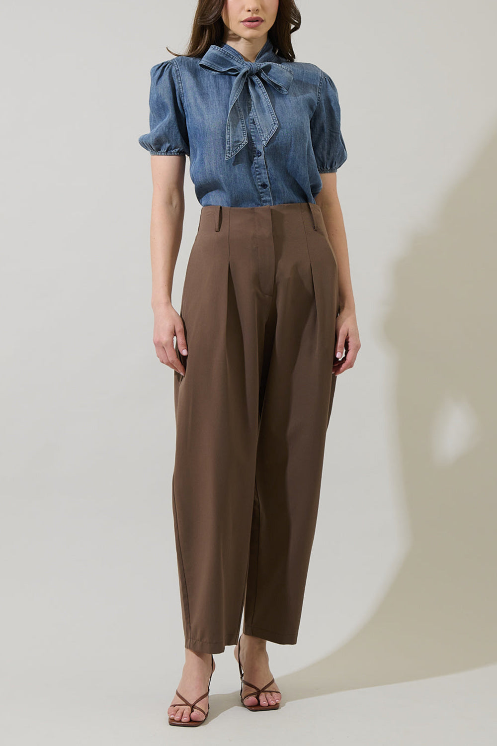 Utica Brown High-Waisted Wide Leg Pants | La petite garçonne model