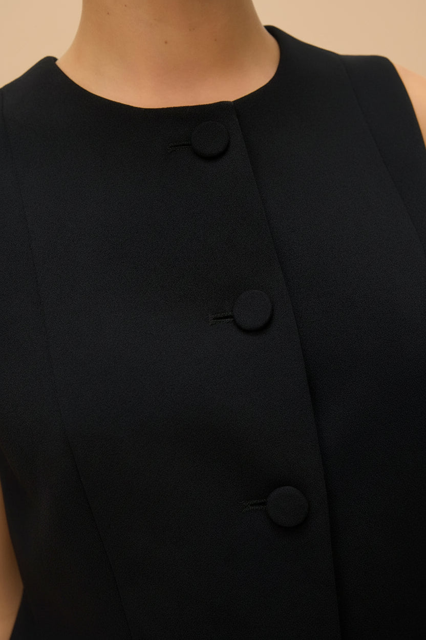 Vellore Black Tailored Buttoned Vest | La petite garçonne details