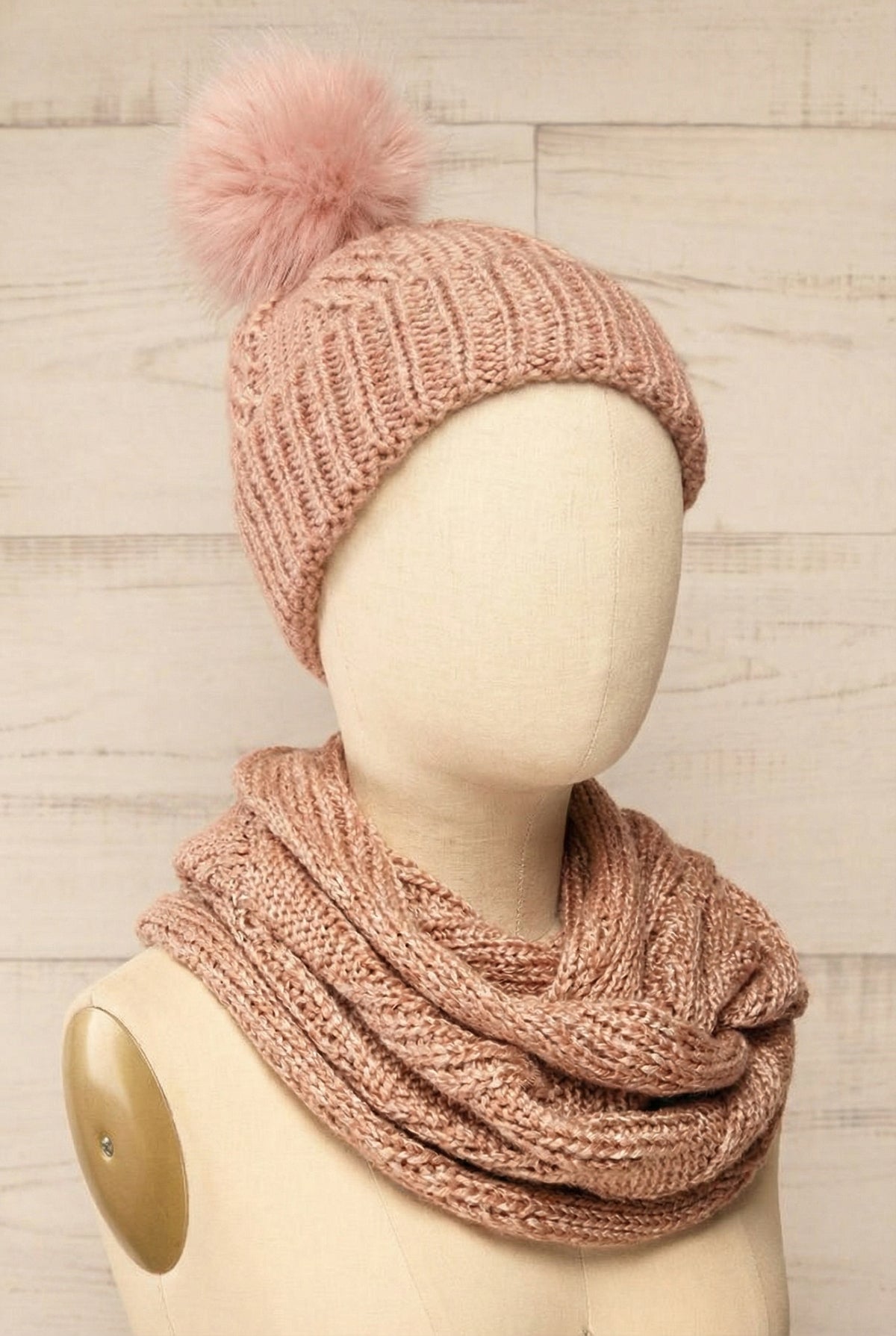Vallenar Pink Scarf & Beanie Set | La petite garçonne