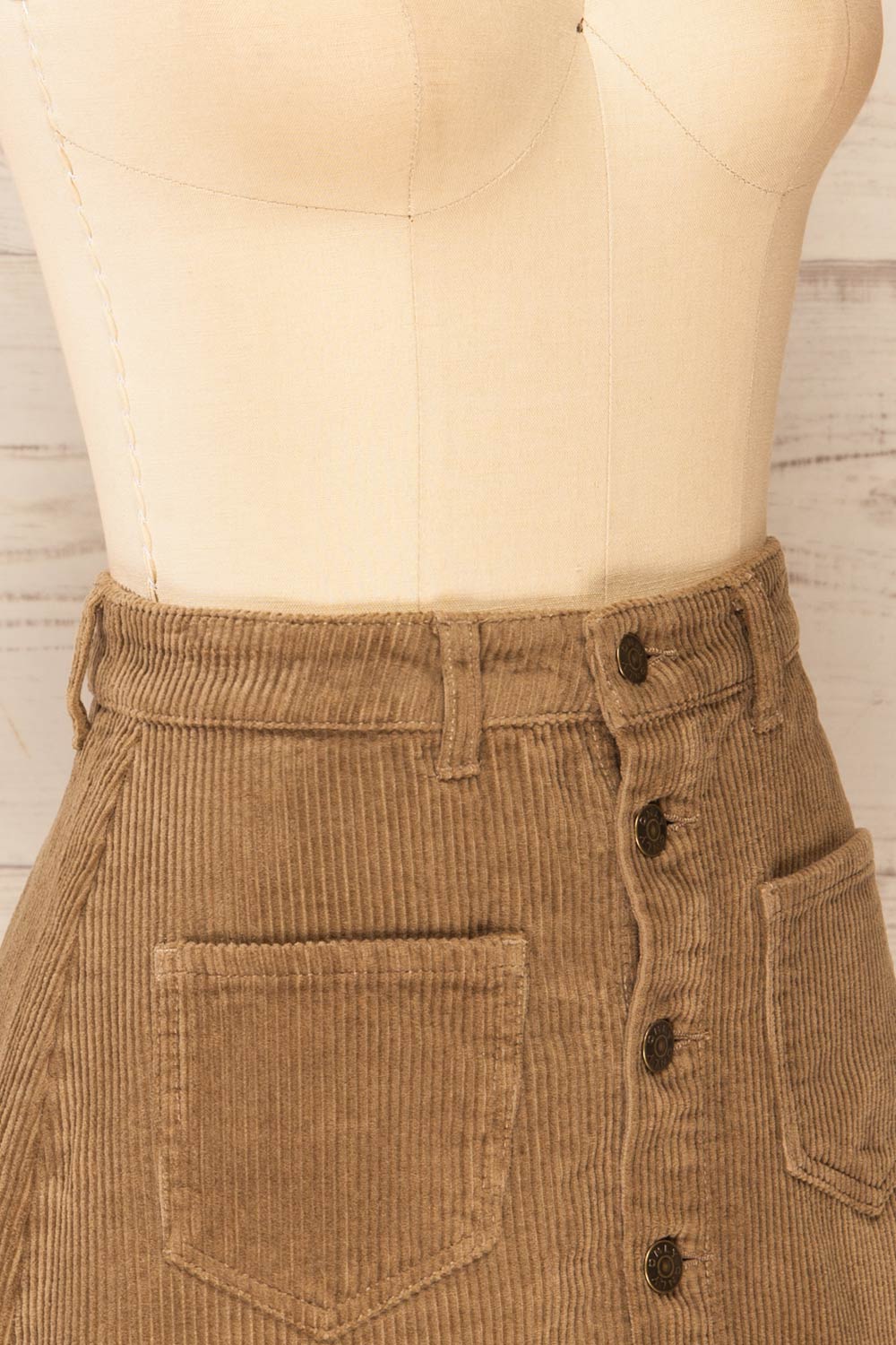 Acy Brown Short Corduroy Skirt w/ Buttons | La petite garçonne side close-up