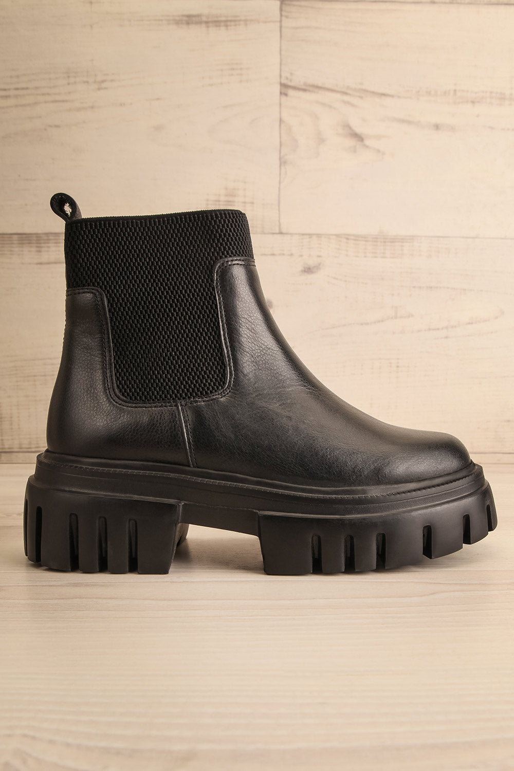 Agora Black Cleated Chelsea Boots | La petite garçonne side view