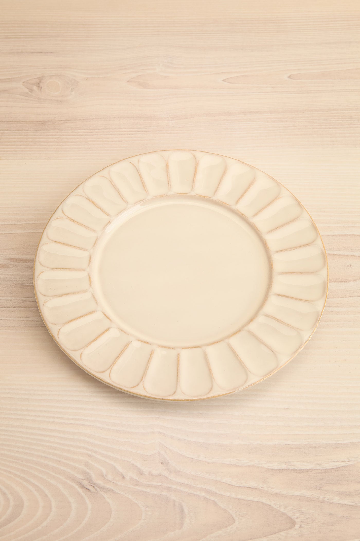 top view of Alfeld Scalloped Ceramic Plate at Maison garçonne