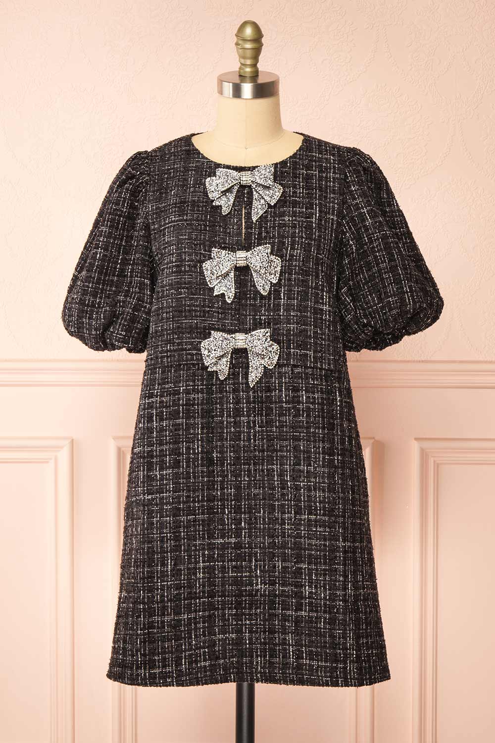 green emerald velvet dress Mac Duggal - Beige 3/4 Sleeve Beaded Trim Patch Pocket Tweed Midi Dress