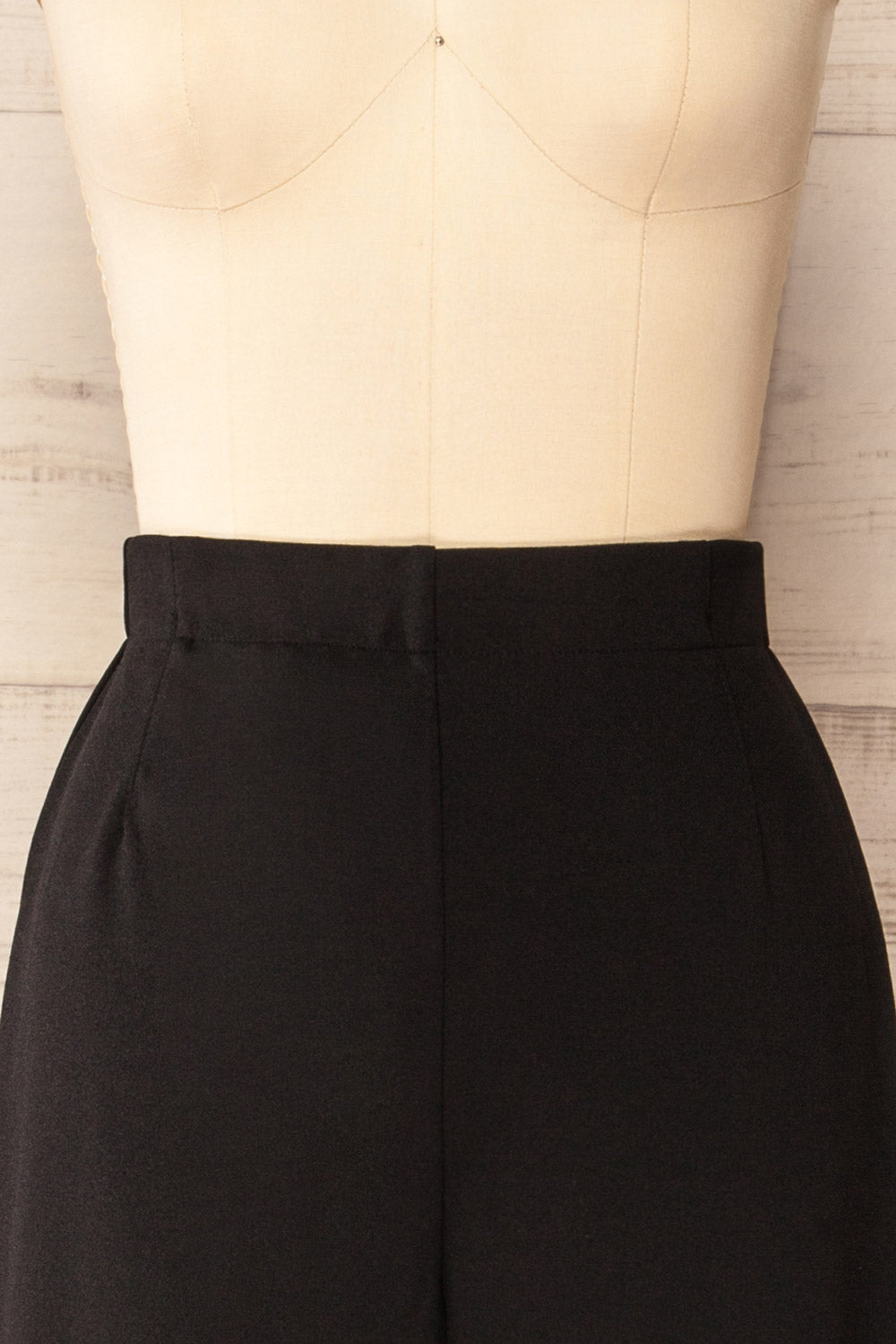 Anakao Black High-Waisted Wide Leg Pants | La petite garçonne front close-up