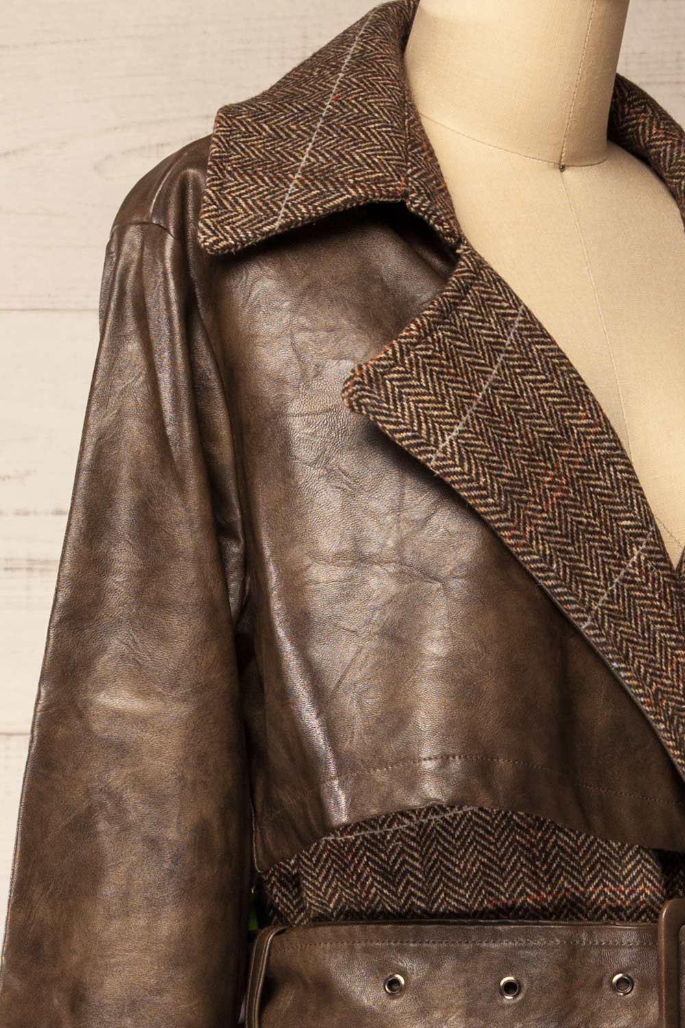 Ankeny Brown Trench Coat with Belt | La petite garçonne side