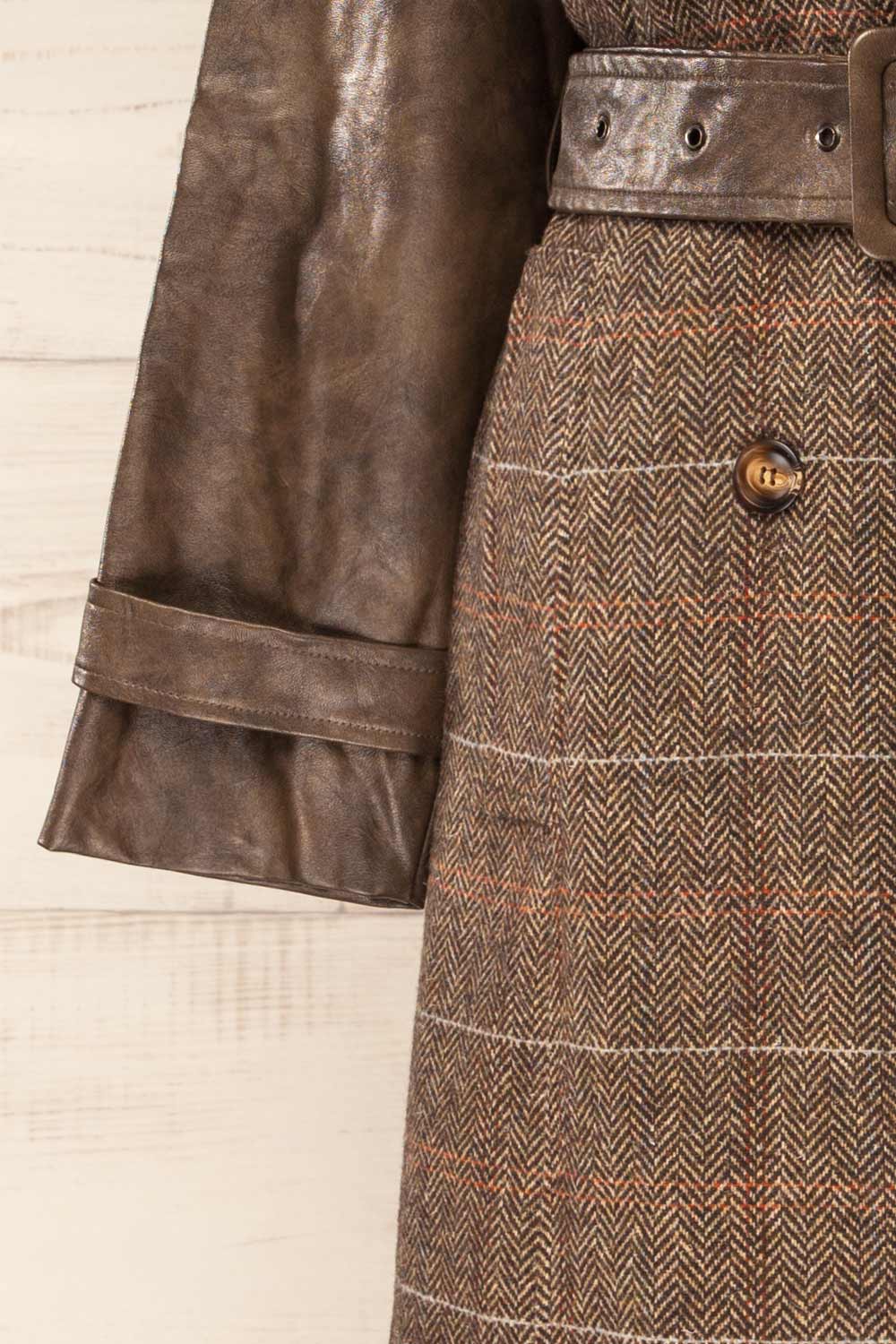 Ankeny Brown Trench Coat with Belt | La petite garçonne sleeve