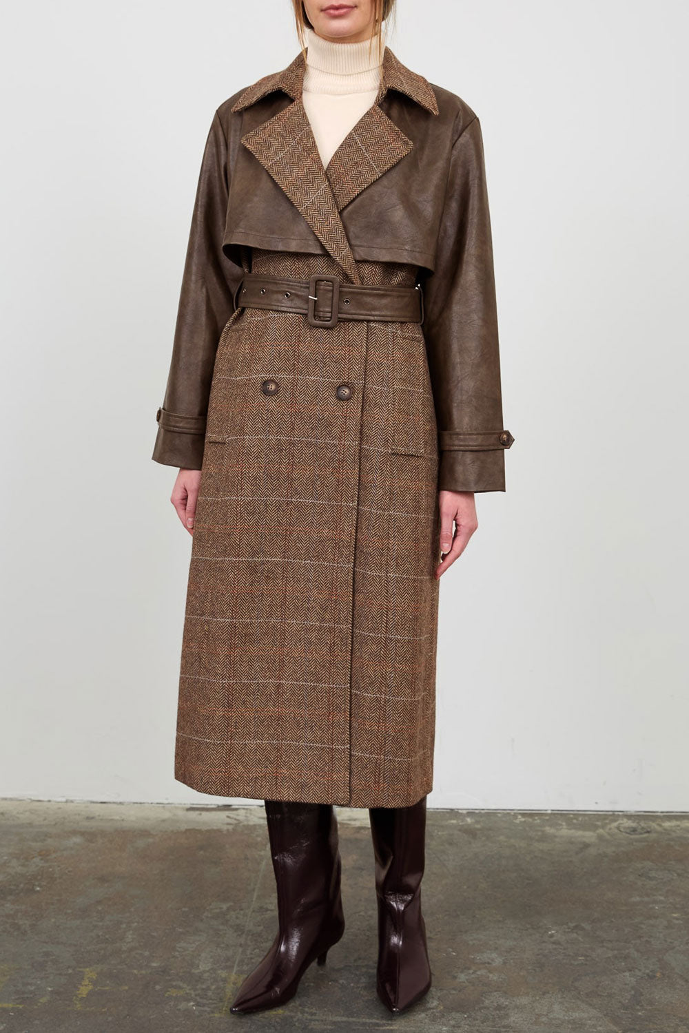 Ankeny Brown Trench Coat with Belt | La petite garçonne front view