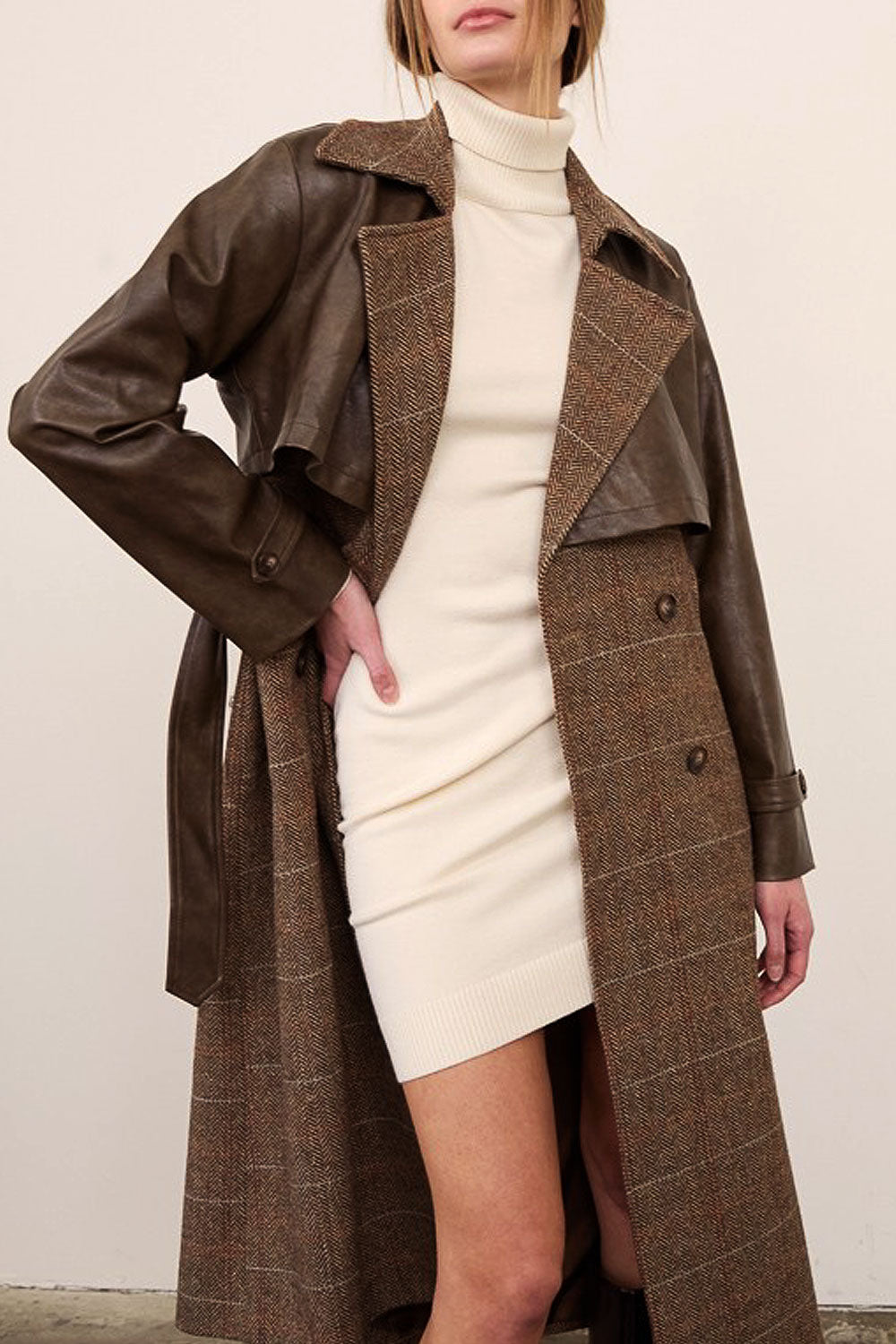 Ankeny Brown Trench Coat with Belt | La petite garçonne front view