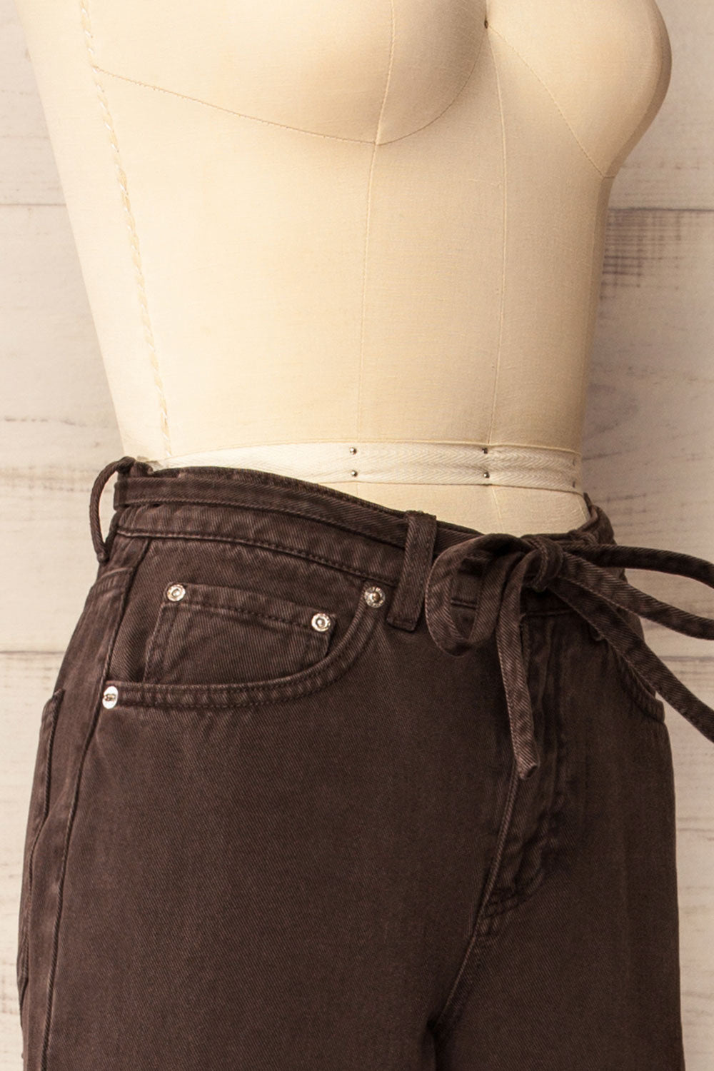 Anvers Brown Denim Ballon Fit Pants | La petite garçonne side