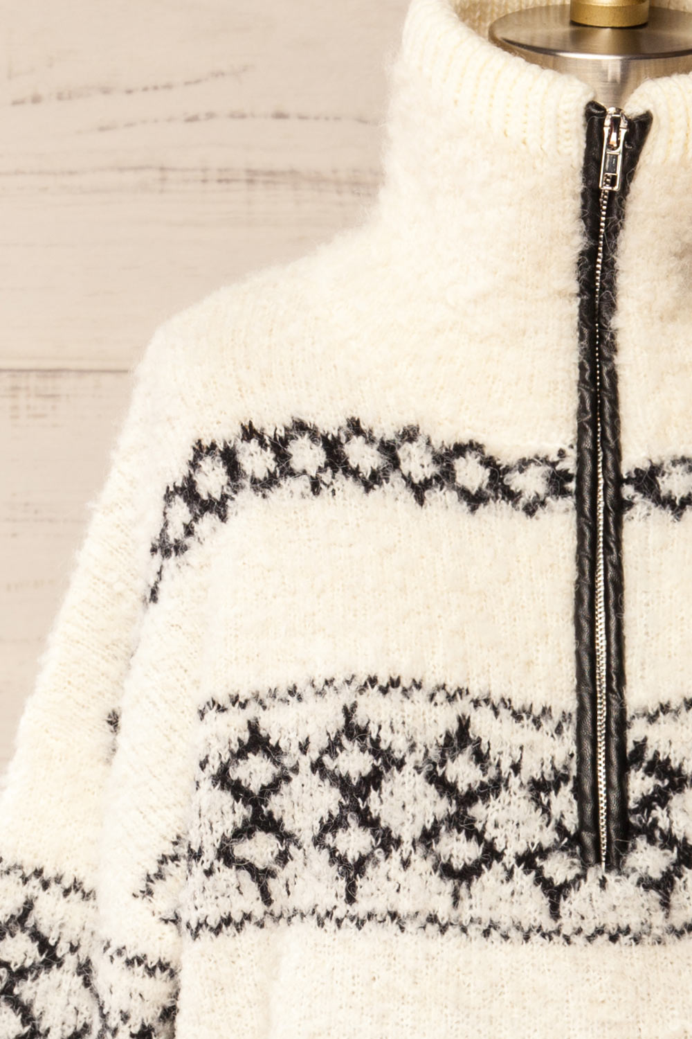 Aquino | Tricot Écourté à Motif avec Col Montant