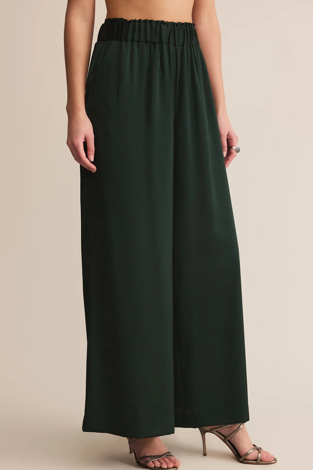 Arendal Green High-Waisted Satin Pants | La petite garçonne side model