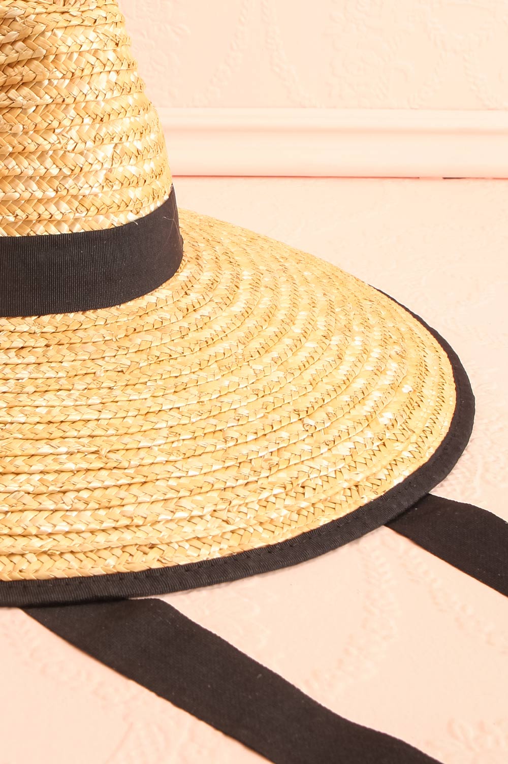 Arenteta Wide Brim Straw Hat w/ Ribbon | Boutique 1861 close-up