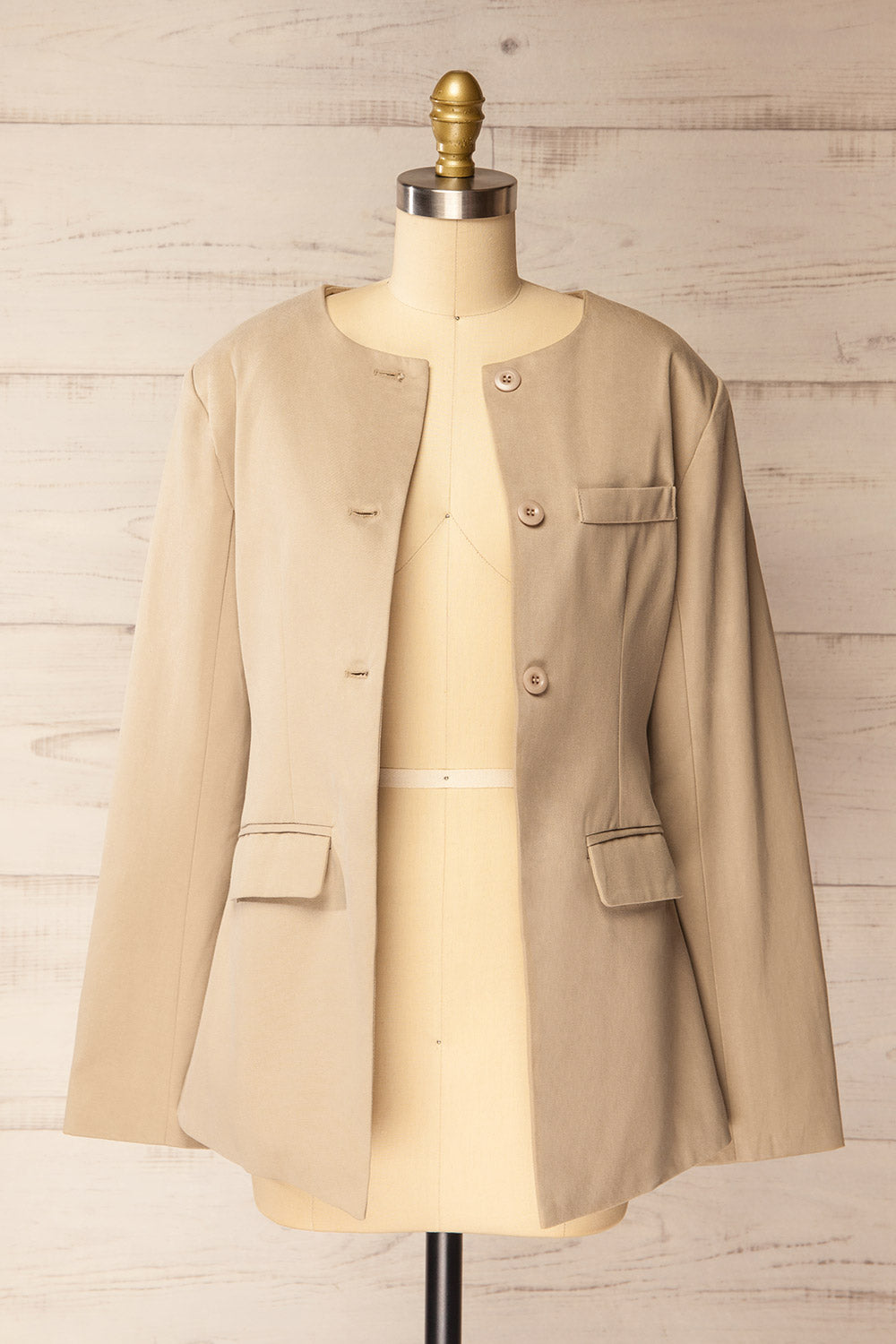 Armidale Beige Blazer with Shoulder Pads | La petite garçonne open view