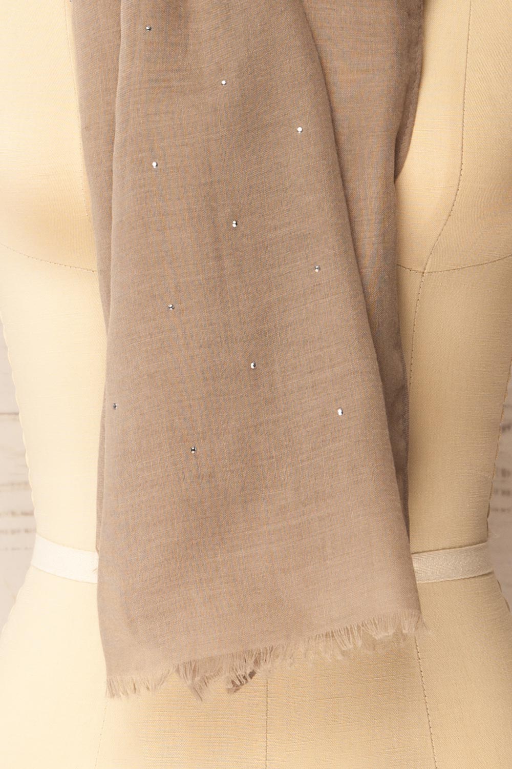 Astelia Taupe Scarf with Silver Studs | La petite garçonne details